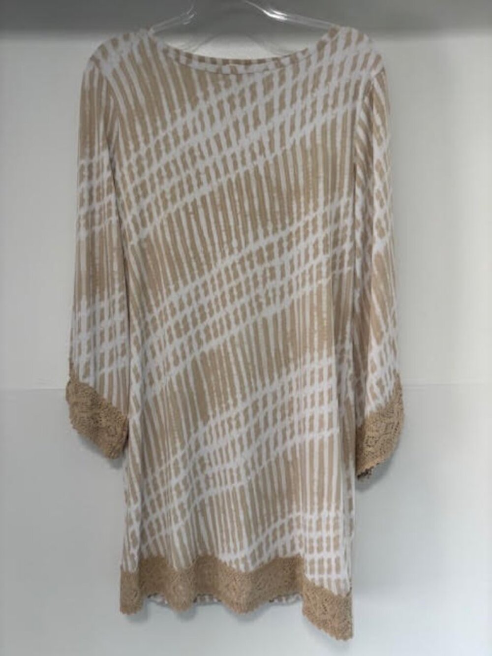 Michael Kors Women's Tunic Top Size Large Beige White Abstract Print Lace Trim - Picture 3 of 7